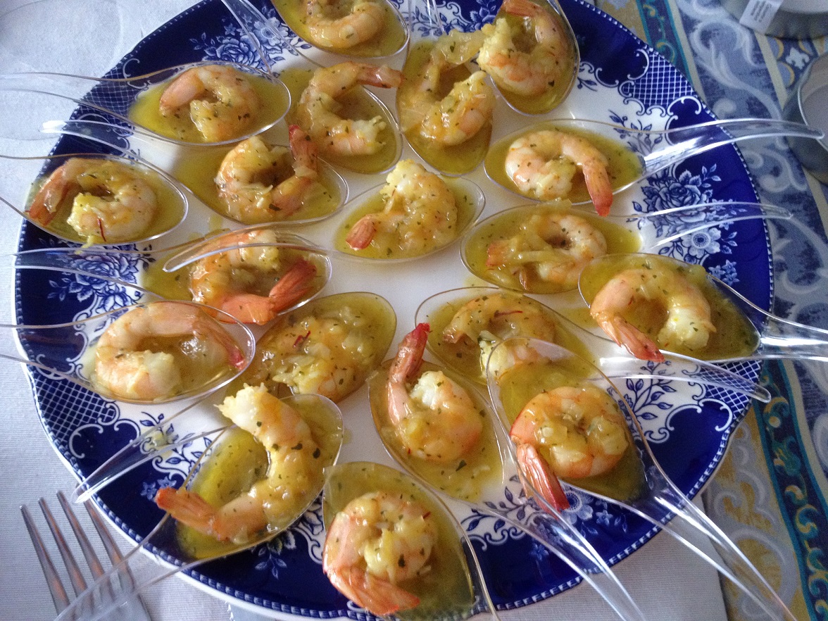 CUCHARILLA JAPONESA DE LANGOSTINOS AL AZAFRAN