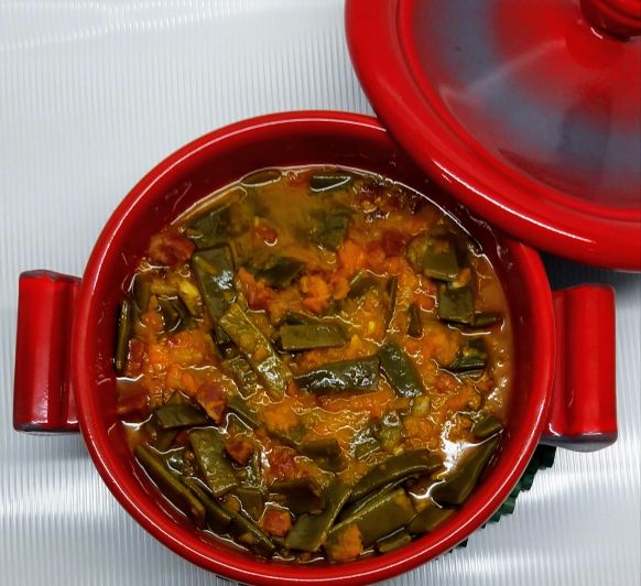 Potaje de zanahorias y judías verdes con jamón con Thermomix® : Pilar Arenas, Ciudad Real